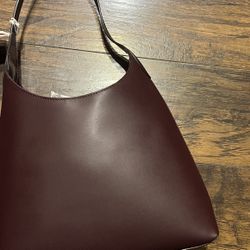 Italian Leather Purse (snaps Close & Has One Interior Pocket)