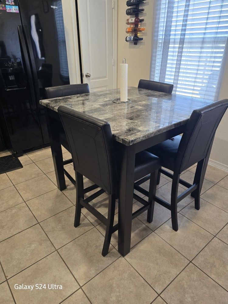 Dining Table With chairs