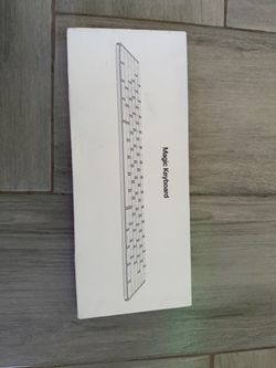 Apple Magic Keyboard in Box