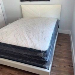 New Queen Size Bed Frame With Mattress New Bedroom Furniture Bed Set Queen Size Mattress Bed Set 3PCS NEW Queen Size 