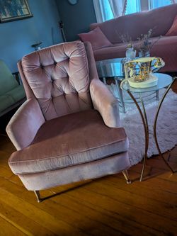 Mid Century Tufted Chair