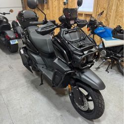 Brand New Street Legal And Freeway Legal 