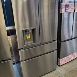 New 29 cu. ft. SMART Standard Depth MAX French Door Refrigerator with Full Convert Drawer in Prin