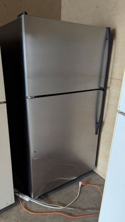 Stainless steel refrigerator