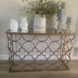 Antique Looking Gold Entryway Table