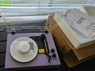 Retro Lifestyle Purple Bluetooth Turntable – Used Once, Like New