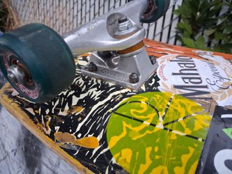 Complete Anti Hero Skateboard with 169 mm INDY Trucks - 53 mm Jivaro Wheels