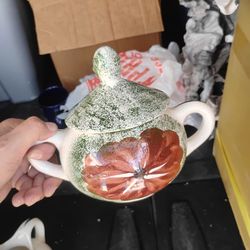 Kitchen decor small cups