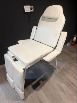 Message chair for tattoos