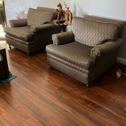 2 Traditional Armchair 