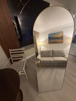 Mirror like new