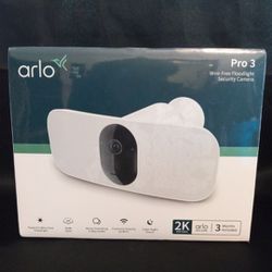 Arlo Wireless WiFi 2k Floodlight Camera 