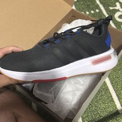 Men’s 9.5 Adidas Racer TR23
