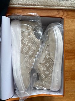 Louis Vuitton Sneakers – Size 45