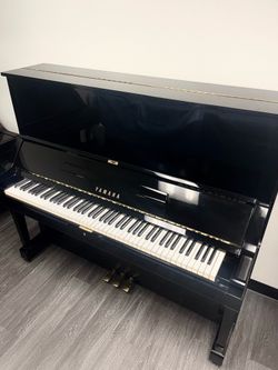Yamaha 52” UX Upright piano Free delivery and tuning