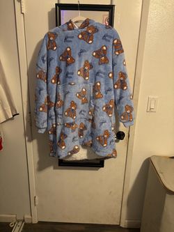 Teddy Bear Print Oversized Hoodie Blanket