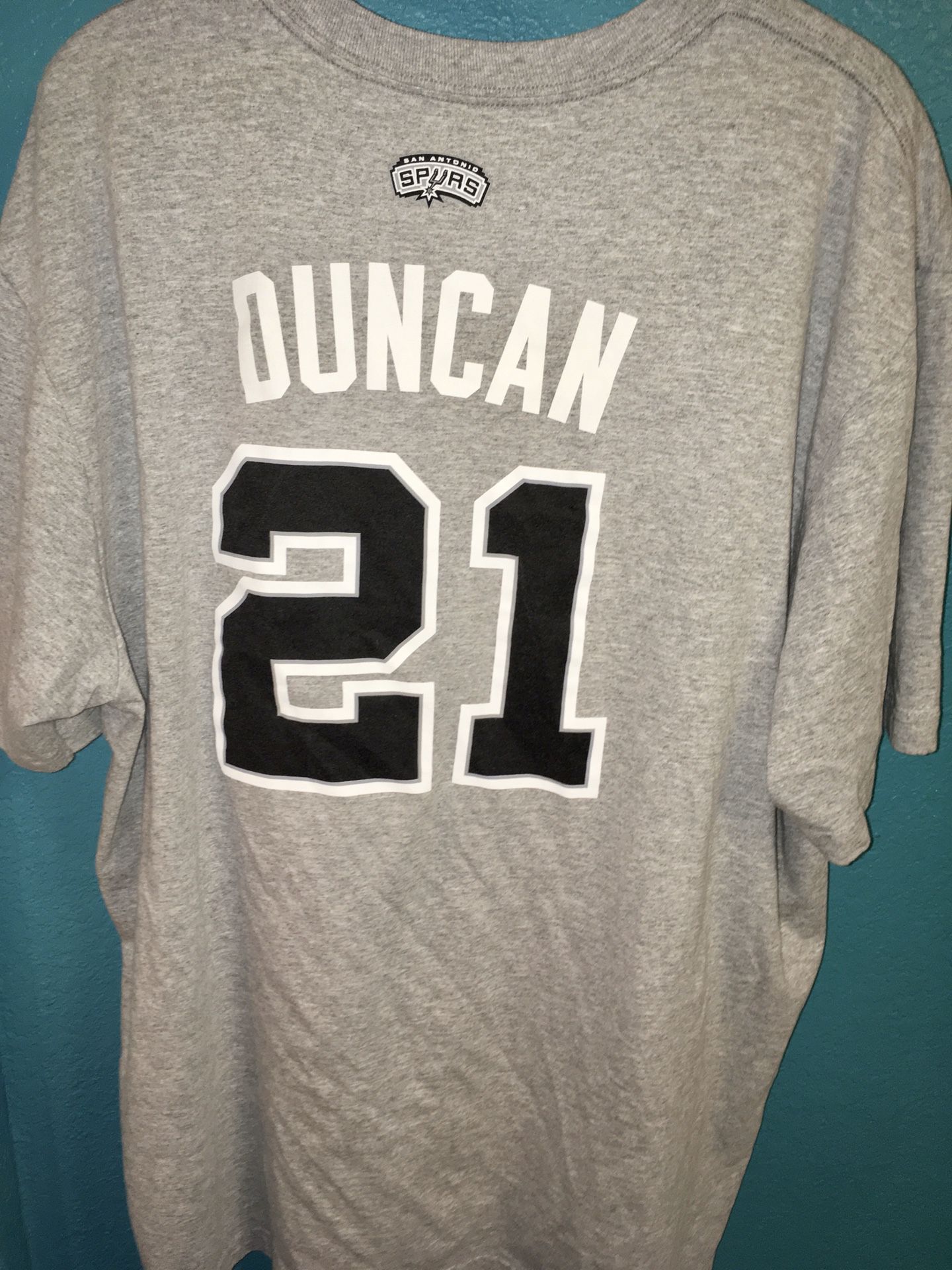 Tim Duncan adult 3XL Jersey shirt for Sale in San Antonio, TX