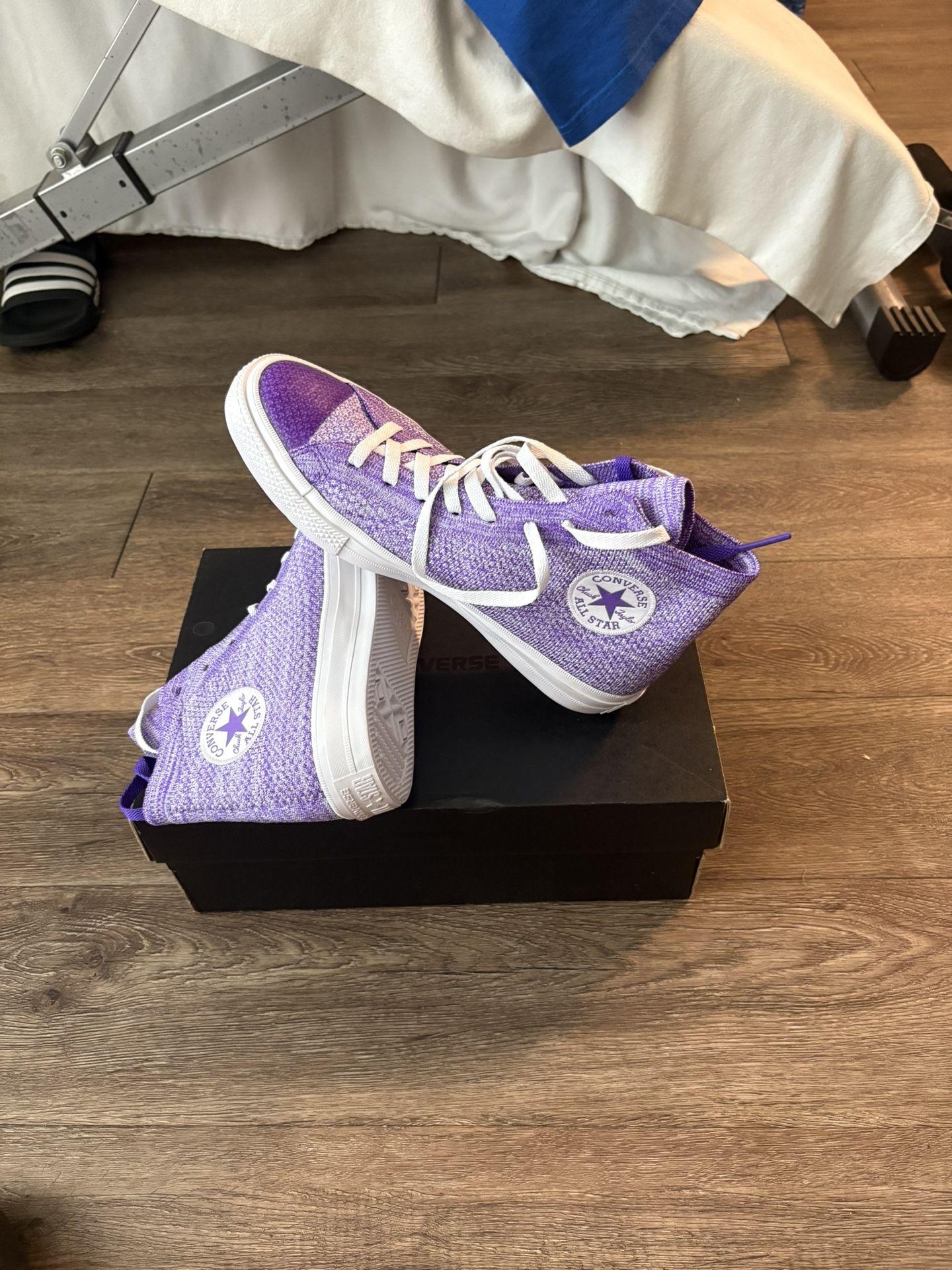 Converse Mid Purple And White