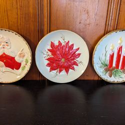 Vintage Christmas Plates