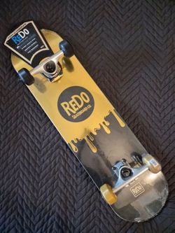 ReDo Skateboard Co. Complete Skateboard 7.825"