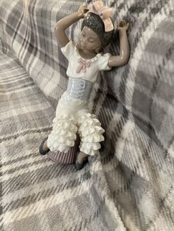 Lladro Black Figurine #5.160 Negrita Rumba