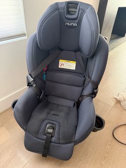 Nuna Rava Car Seat