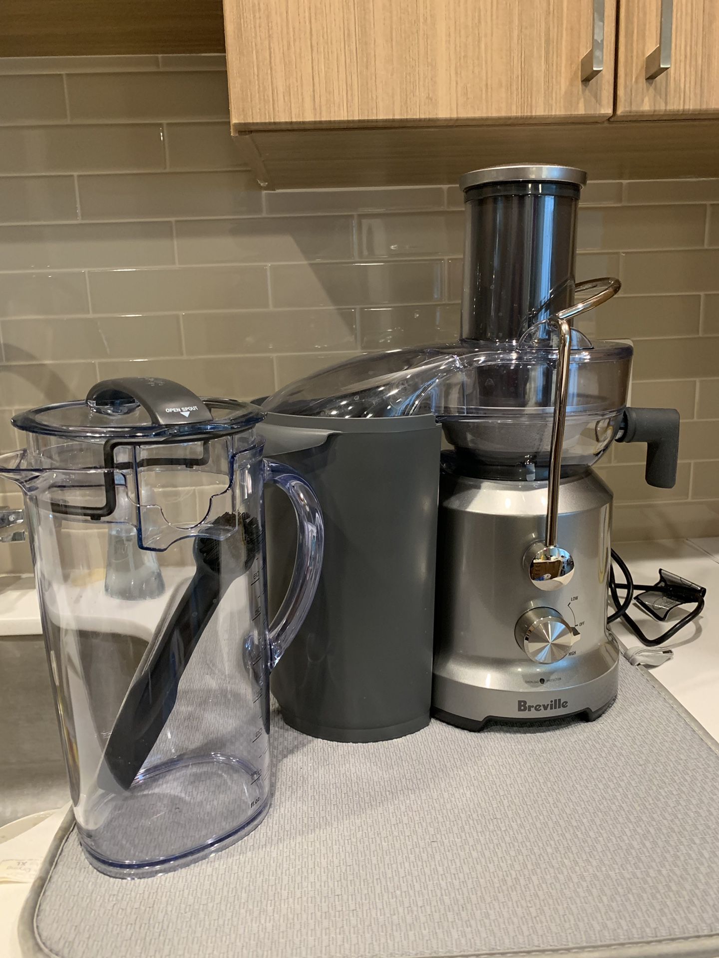 Breville “The Juice Fountain Cold” Juicer