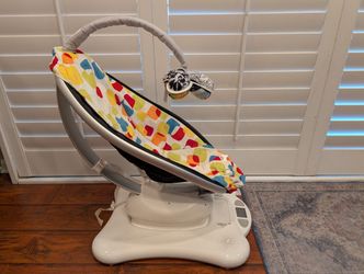 4moms MamaRoo Multi-Motion Baby Swing - USED Great Condition