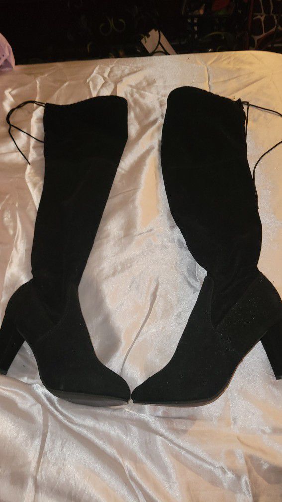 Boots, size 8