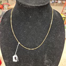 18k Yellow Gold Box Necklace 19"