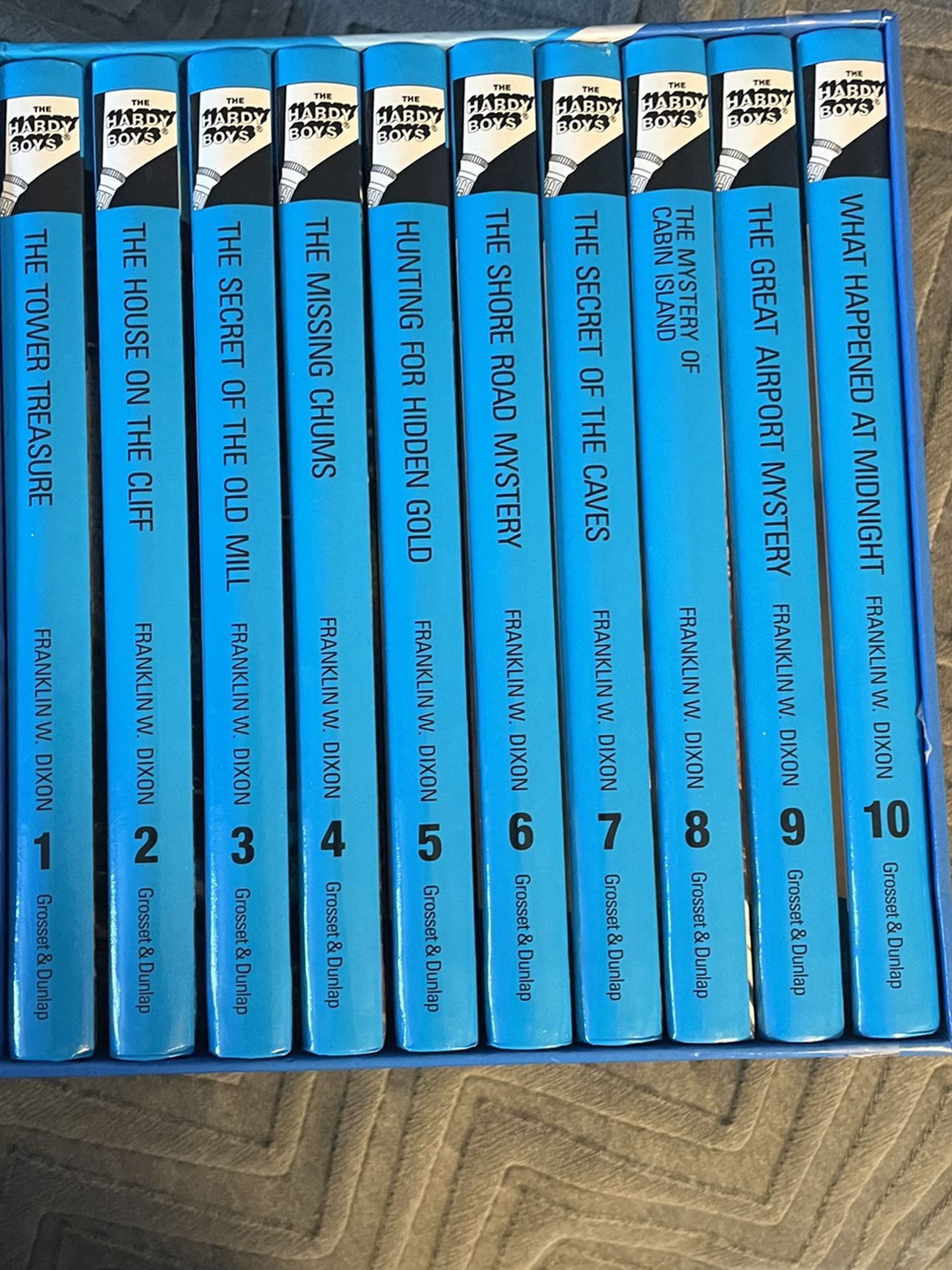 The Hardy Boys Mystery Collection Book Set NEW