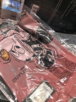 Attn Filipinos !! Disney Larger over shirt 👚 for to love