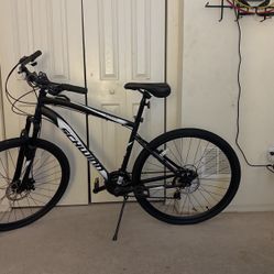 Scwhinn Glenwood Touring Bicycle 