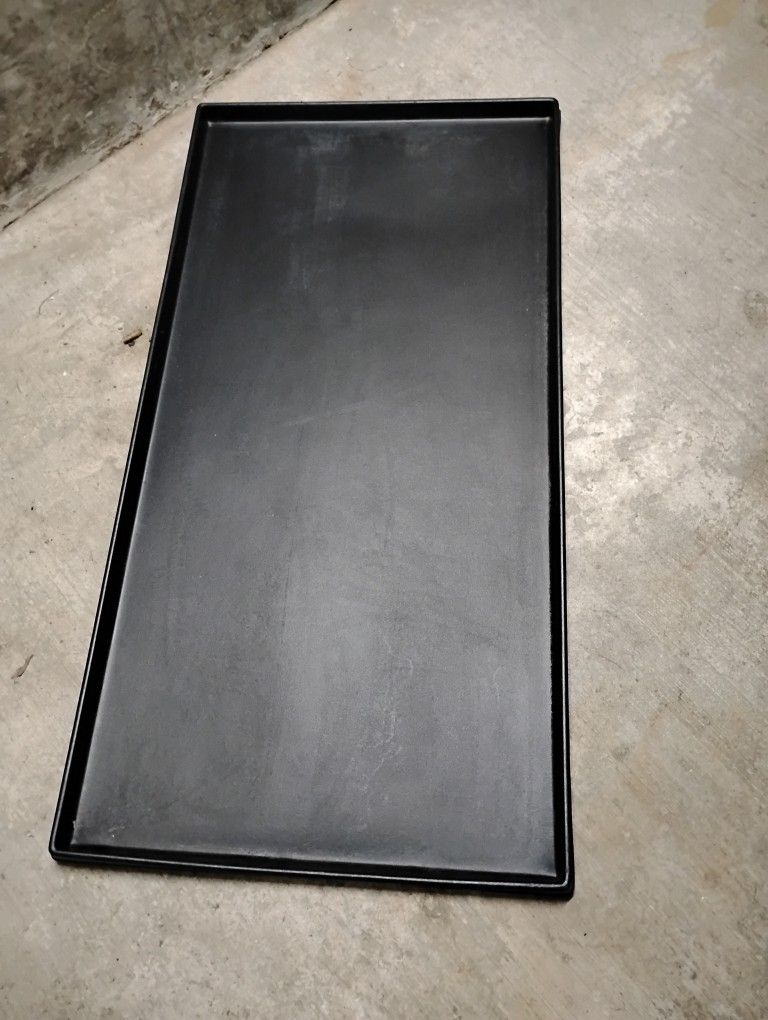 50" Long Dog Crate Tray/Pan 50"LX25"WX1.5"T, Black