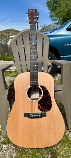 Martin D-10E in mint condition
