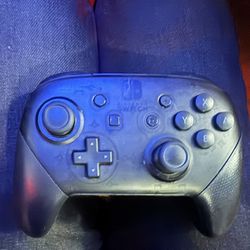 Nintendo Switch Pro Controler Great Condition 