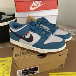 Nike Dunks Size 5