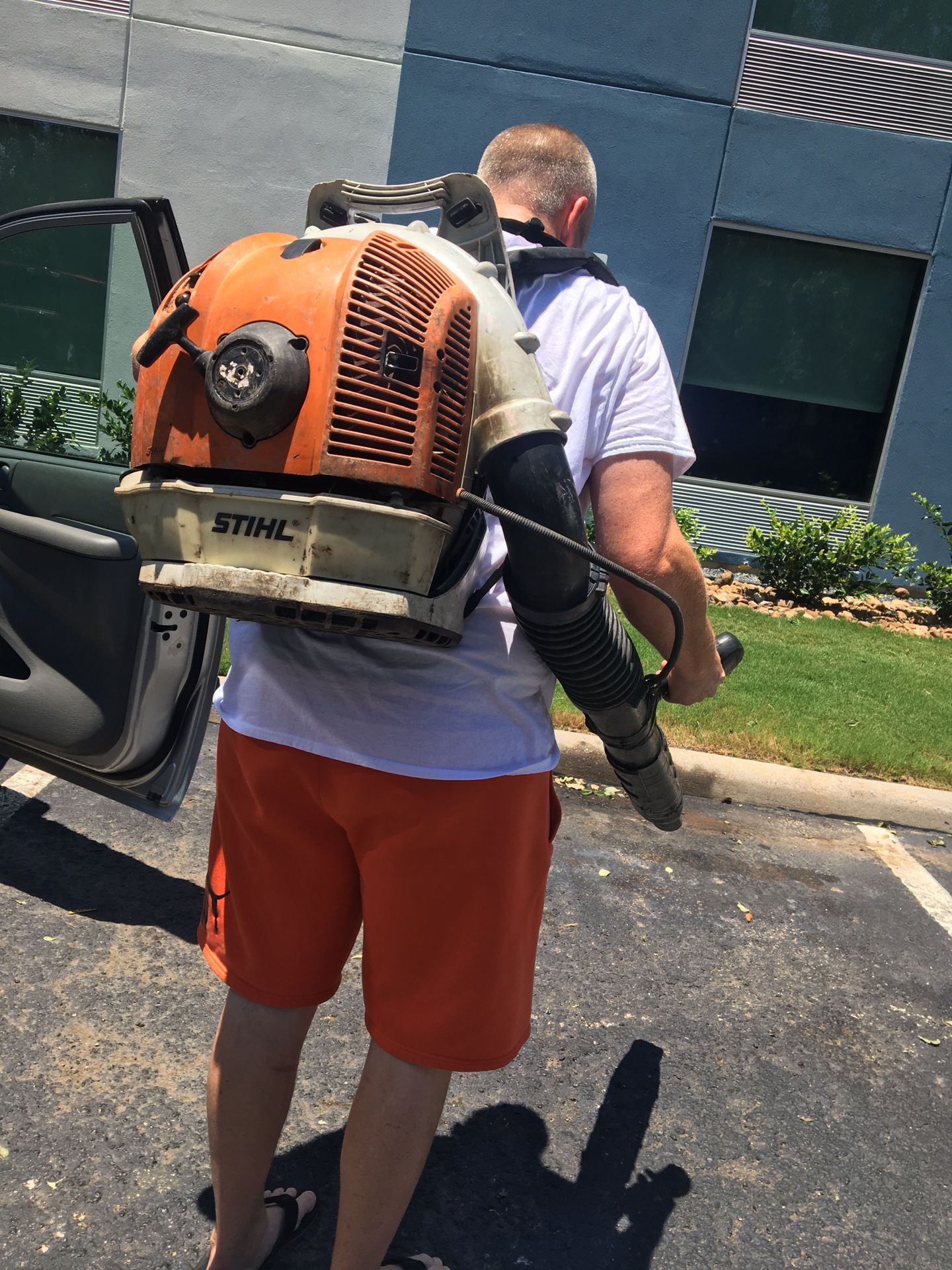 Stihl Backpack Leaf Blower BR 600 75db
