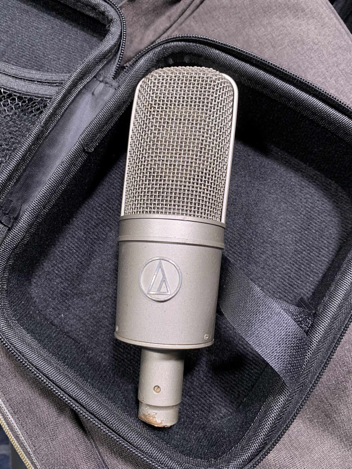 Audio-Technica AT4047 SV Condenser Microphone