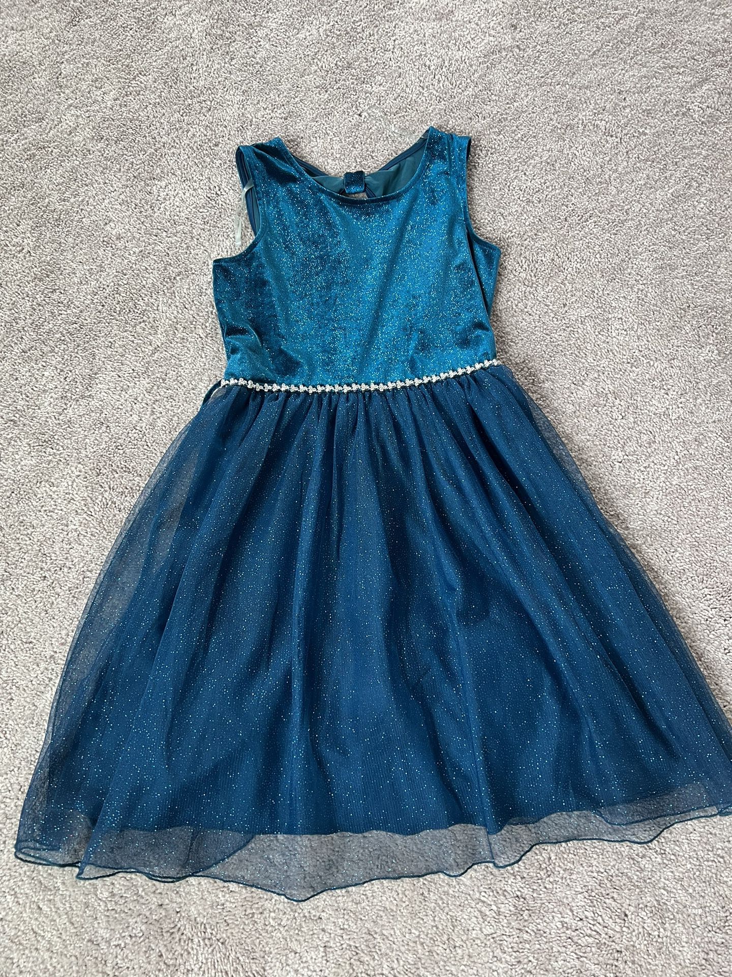 Beautiful Girl’s Dress Size 12 To 14- 15$