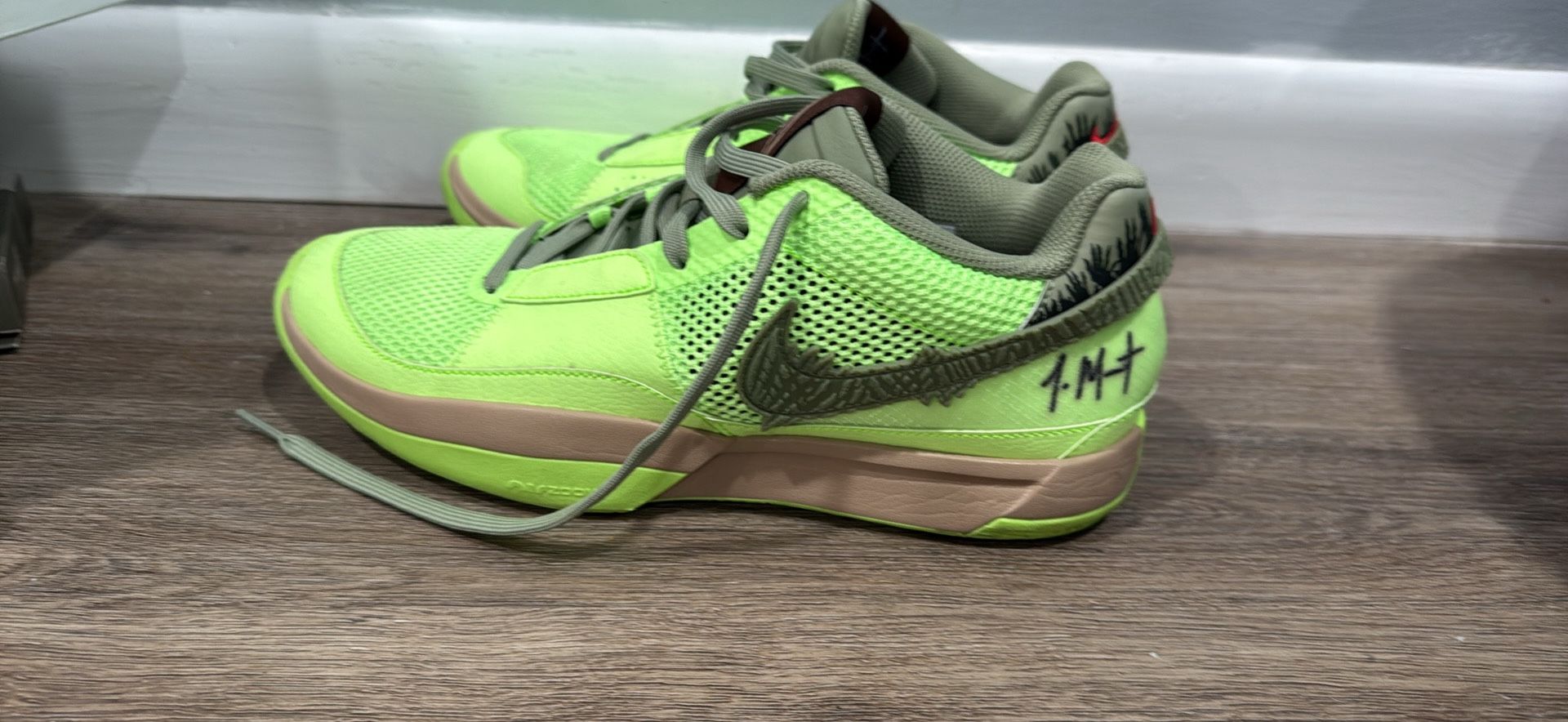 Ja Morant Size 9.5 Mens