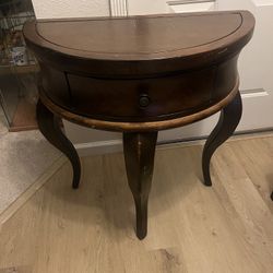 Side Table Entry Table 