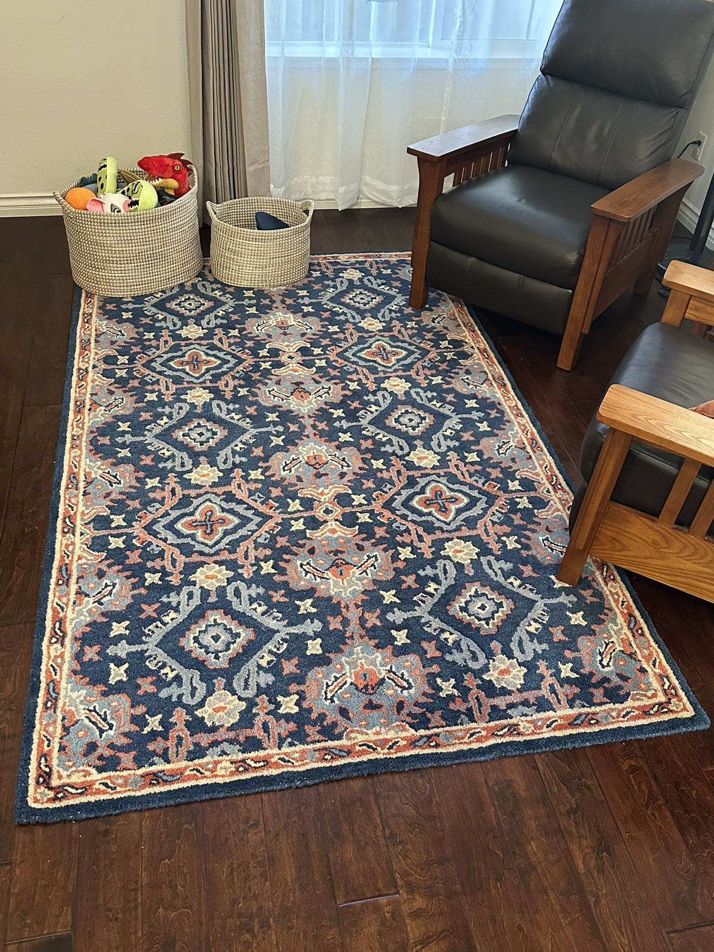 5×8 Safavieh Wool Area Rug – Excellent Condition
