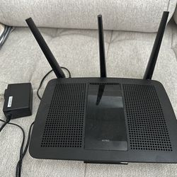 Linksys EA7500 V2