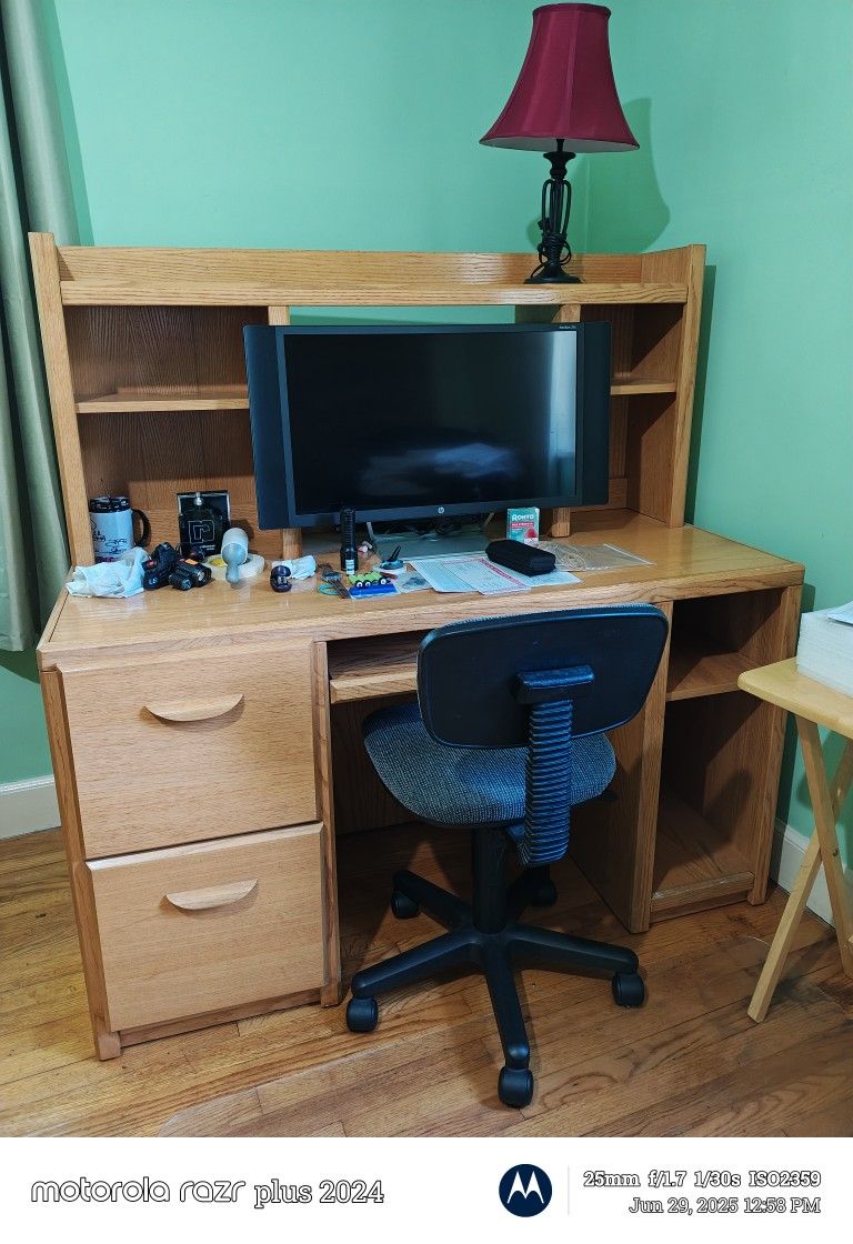 Computer Desk Solid Wood Oak, Entertainment Center To Fit Big Screen Tv ,3 Mahogany Tables Good Condition