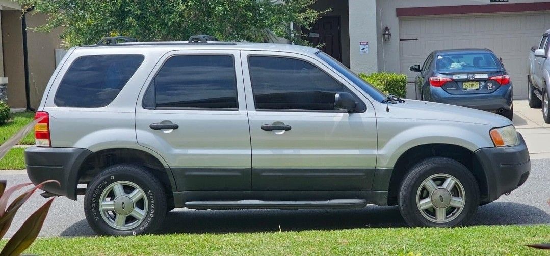 2004 Ford Escape