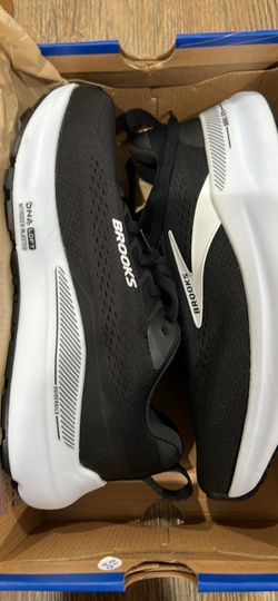 Brooks Running Sneakers Black and White