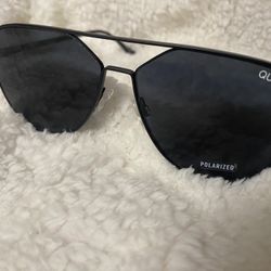 QUAY SUNGLASSES BRAND NEW