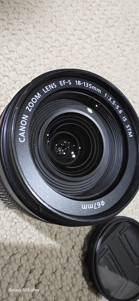 Canon EF S 18 135mm IS STM Stabilized Wide Zoom Lens w/ Caps