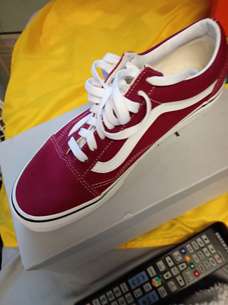 Vans Brand New Size 9mens Size 10.5 Womens